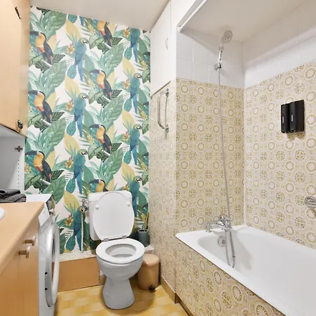 Apartamento Republique Jemmapes Free Netflix *